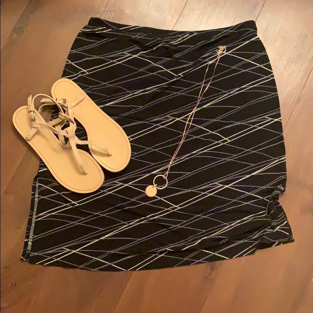 Merona Polyester Geometric print skirt Large